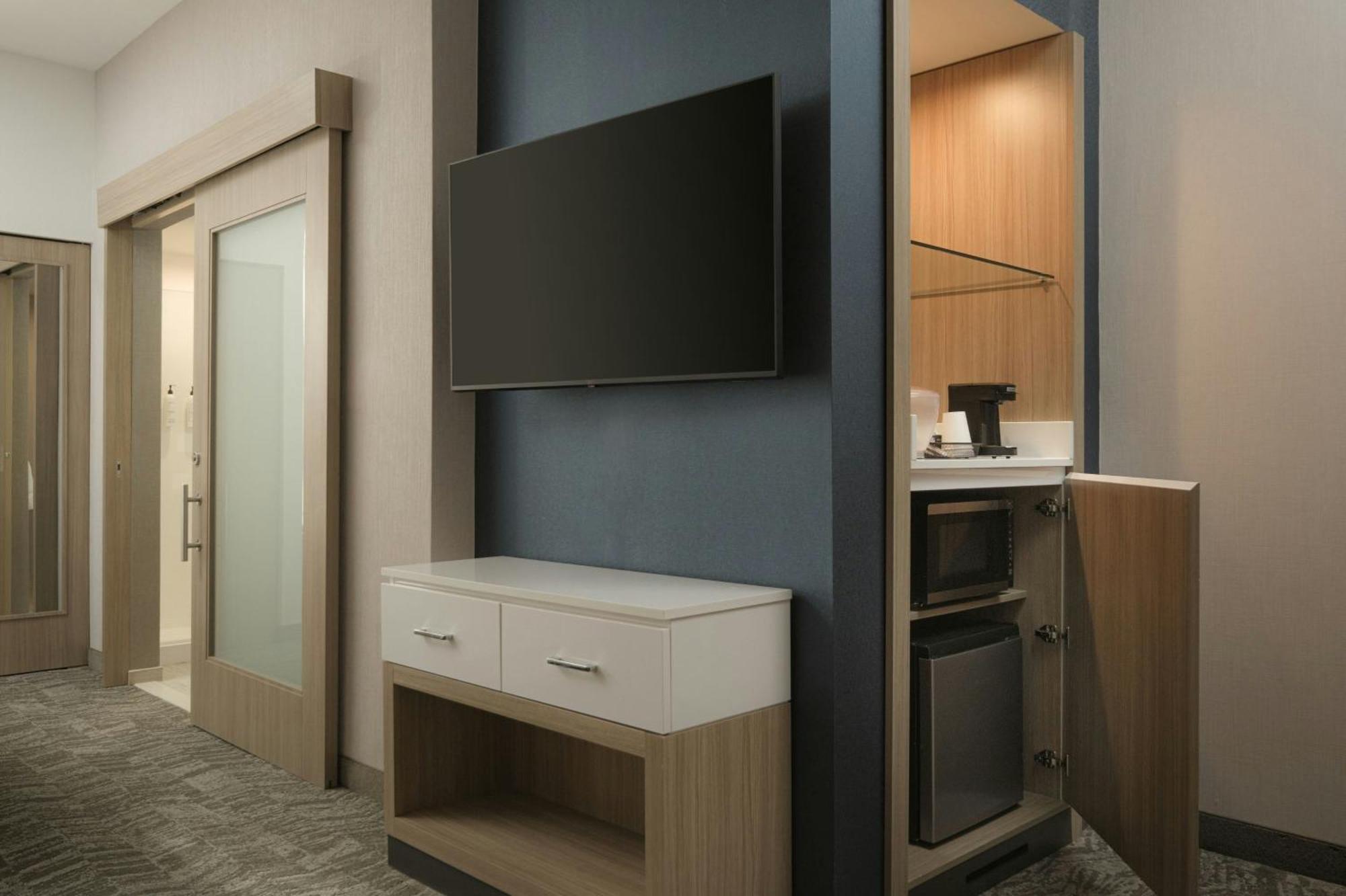 Springhill Suites By Marriott Lexington Frankfort Exterior photo