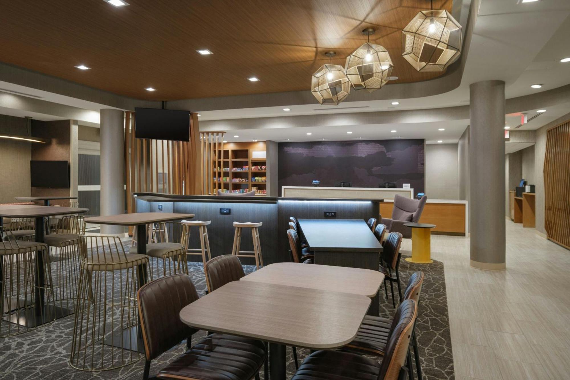 Springhill Suites By Marriott Lexington Frankfort Exterior photo